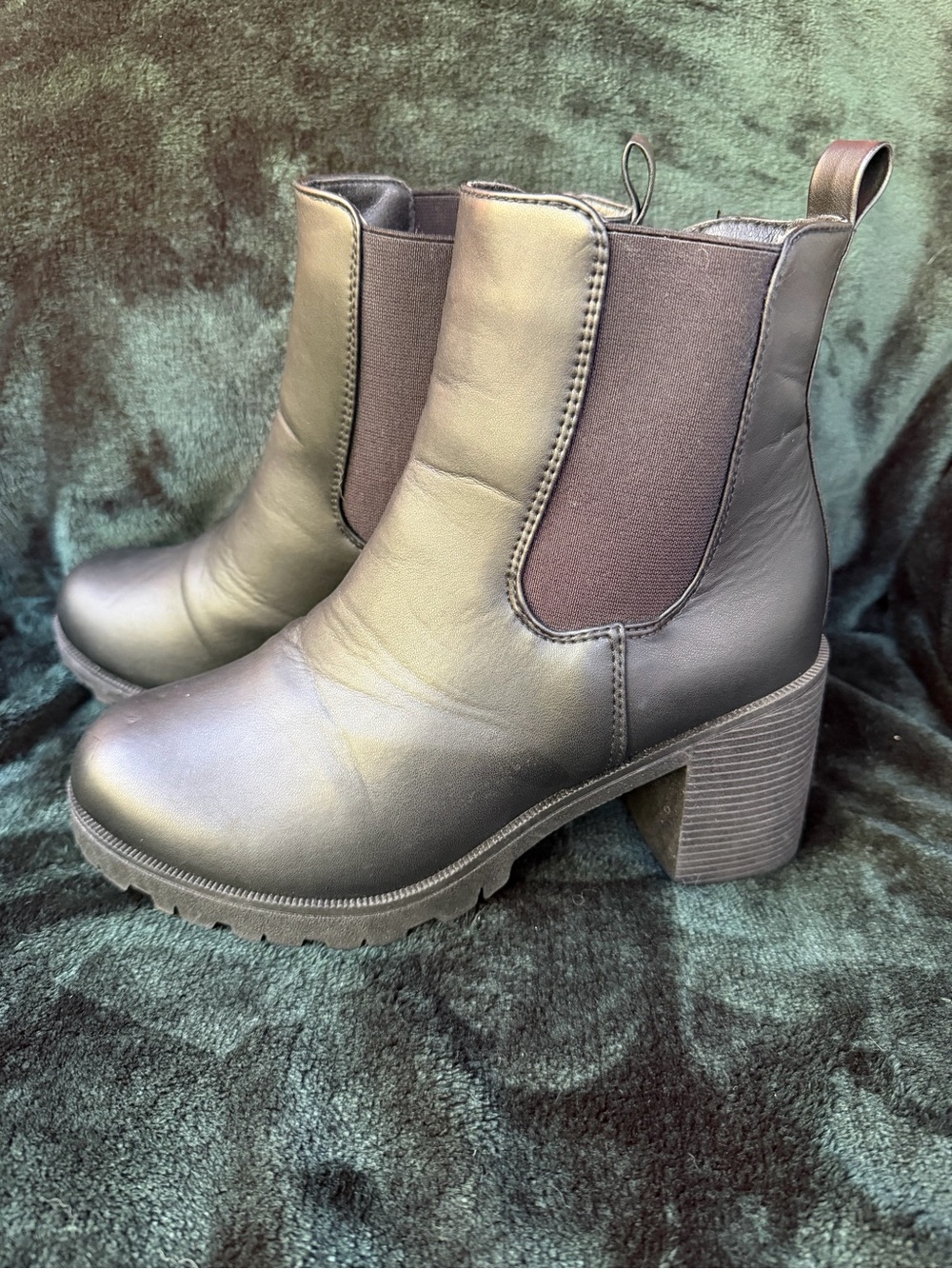 Black Chunky Lug Sole Heel